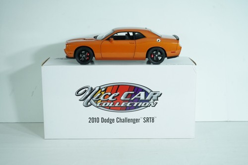 5 Road Signature Collection Die-Cast Cars / Trucks as pictured 1:43 scale