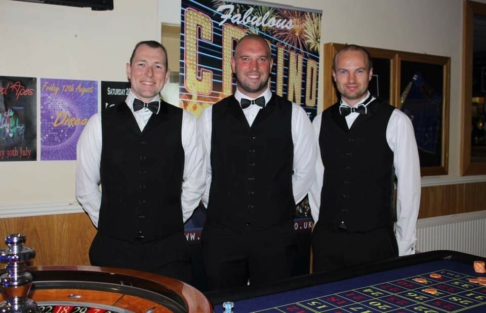 FUN CASINO HIRE Roulette / Poker / BlackJack Table + Photo Booth
