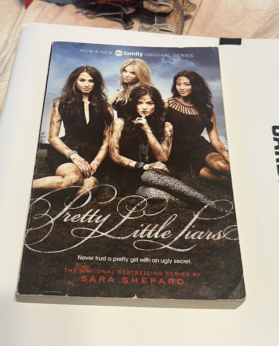 Sara Shepard PRETTY LITTLE LIARS Book PRETTY LITTLE LIARS TV Show