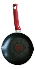 T-FAL RED ~ 10.5 Frying Pan w/Pouring Spouts ~ Non-Stick Thermo-Spot Technology