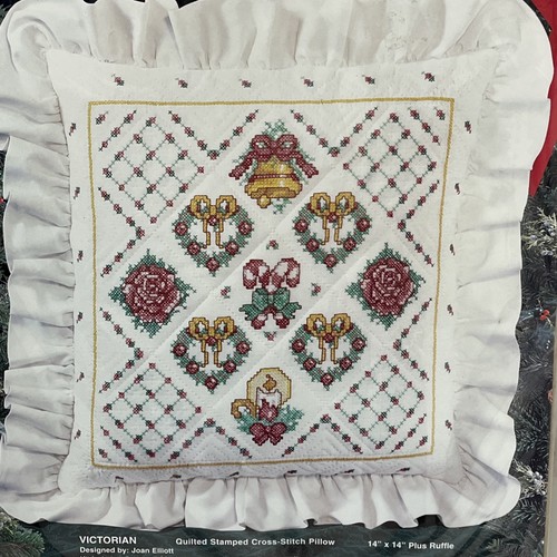 NEW 1994 Bucilla Christmas 14" x14" Quilted Stamped Cross Stitch Pillow 83153