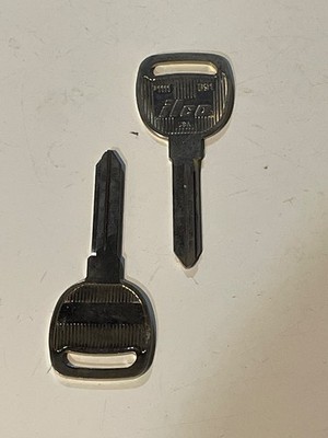 CDN seller Lot of 2 ilco P1111 B91 key blank GM Chevrolet