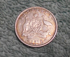 #C65.   1919 AUSTRALIAN  STERLING SILVER SIXPENCE COIN