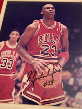 Chicago Bulls Michael Jordon Original Unpublished Photo Framed signed by Michael