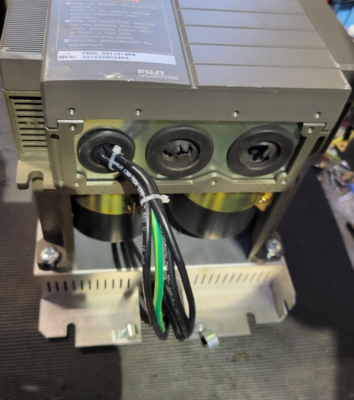FUJI FRENIC 5000G11 FRN5.5G11S-4EN AC DRIVE W/ SCHAFFNER FS5536-35