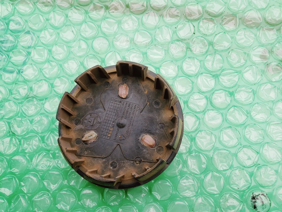 Tapacubos Mitsubishi Galant Lancer Eclipse 2007-12 tapa antipolvo tapa OE 4252A013ZZ Foto 2 de 2