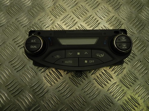 Mando climatizador automático Toyota YARIS 2014 559000D350 - Imagen 1 de 5