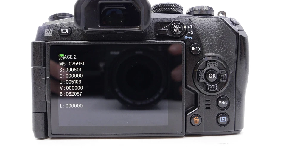 Olympus OM-D E-M1 Mark II - Black Digital Camera Original Packaging - Dealer - Image 3 of 4