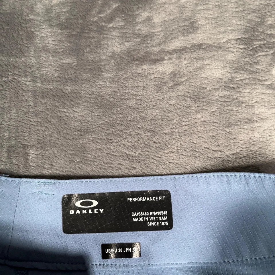 Shorts Oakley Masculino 36 Azul Claro Performance Fit Ripstop Golf Híbrido Ativo - Imagem 3 de 4