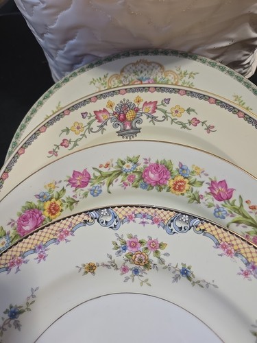 Mismatched China Dinner Plates Vintage ~ Set of 4 ~ Beautiful Florals