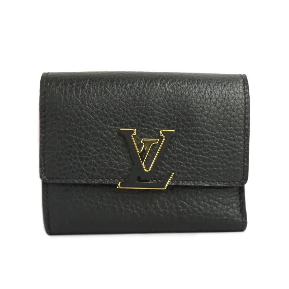 Lv capucines xs wallet hot sale
