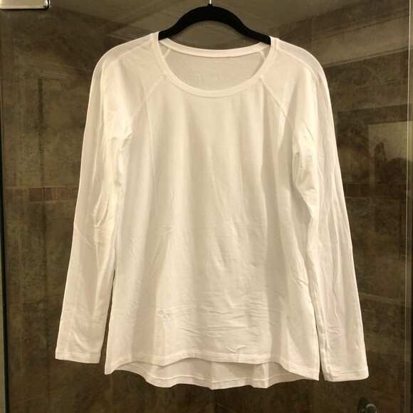 Lululemon Basic Classic Long Sleeve Running Tee S… - image 4