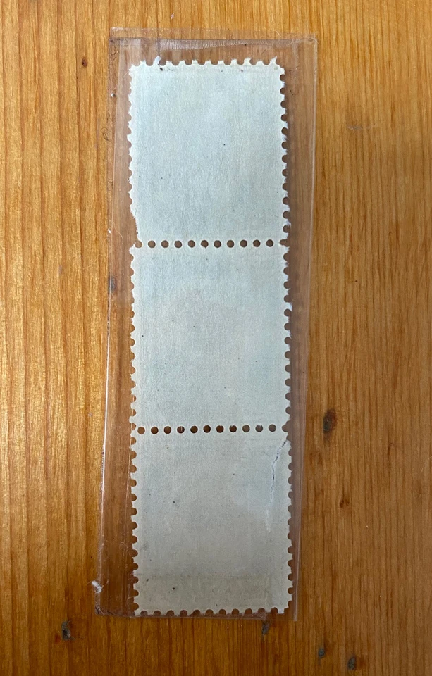 3 RARE 3 CENT LIBERTY US POSTAGE STAMP PURPLE LADY STATUE OF LIBERTY - Image 2 of 2