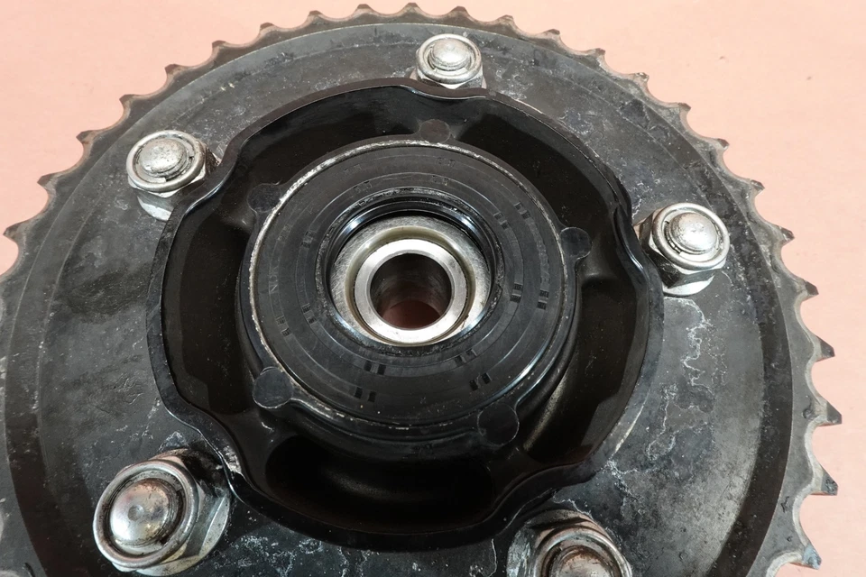 Piñón de buje de tracción trasera Honda CB1100 2013-2016 Foto 2 de 4