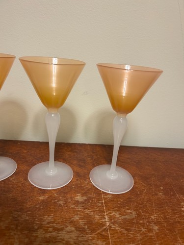 Set of 6 Stevens & Williams Blown Glass Alabaster Rosaline 6 3/8" Wine Glasses - Picture 5 of 12