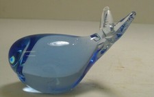 Vintage Hand Blown Art Glass Clear Blue Happy Whale Figurine Paperweight 3.5&rdquo;