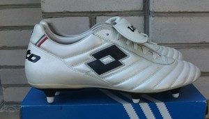 lotto football boots uk