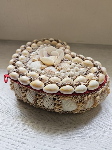 Joyero vintage en forma de corazón concha marina forrado de fieltro rojo con bisagras 7,5" grande ¡LINDO! - Imagen 2 de 8