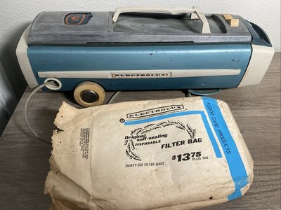 Vintage Electrolux Model 1205 Vacuum Cleaner Teal Canister And Bags Working