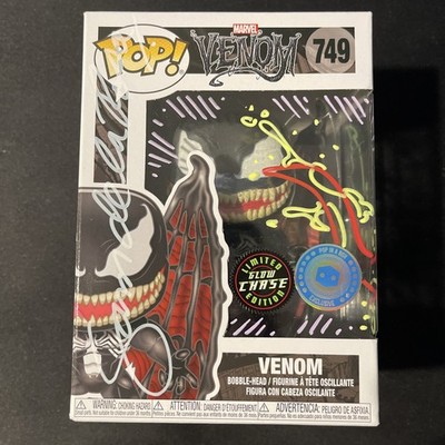Funko Pop Venom Glow Chase Exclusive #749, signed/remarked Sam de la Rosa    