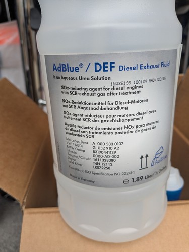 JAGUAR LAND ROVER OEM ADBLUE DIESEL EXHAUST FLUID X 4 1.89LTR BOTTLES LR072258G - Picture 3 of 3