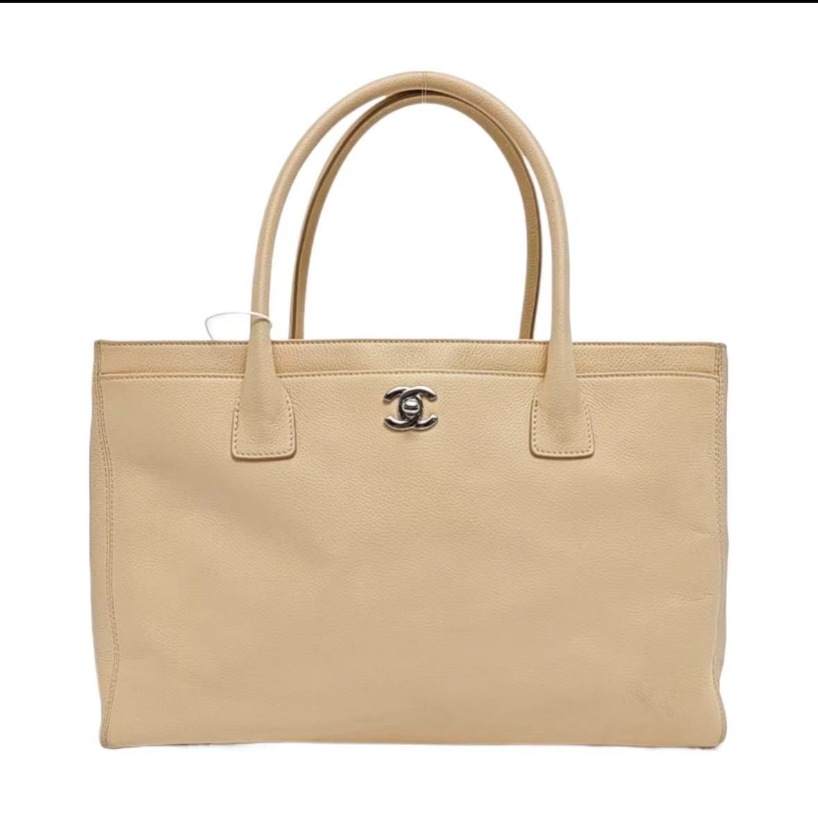 Chanel Executive Cerf Tote. Color Beige, Gold Hardware