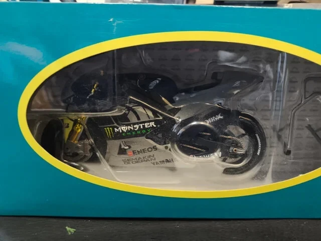 YAMAHA YZR-M1 #46 VALENTINO ROSSI, TESTBIKE SEPAN (2013), ALTAYA DIE CAST, 1:12 - Image 2 of 4