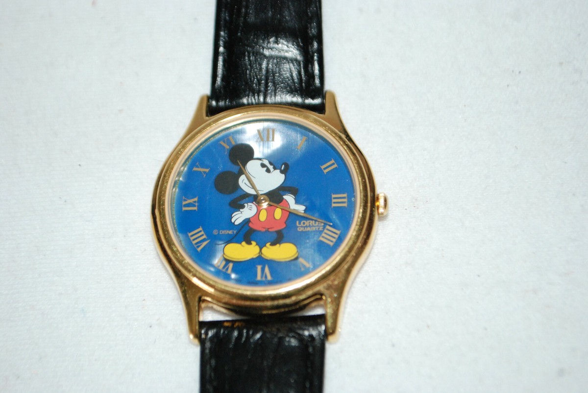 Disney Lorus Mickey Mouse Watch V500-7A30 vintage read description
