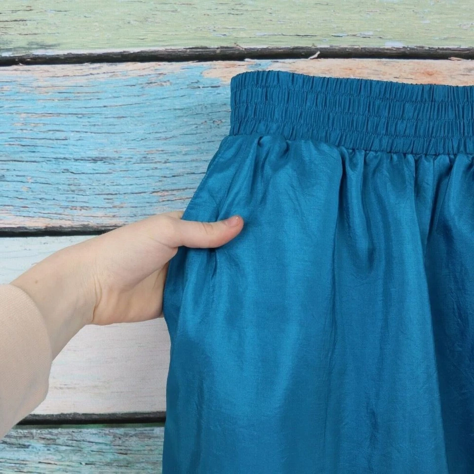 Calça de Moletom Leslie Fay Feminina Tamanho M Azul Cintilante Poli Elástico Bolsos na Cintura - Imagem 4 de 4