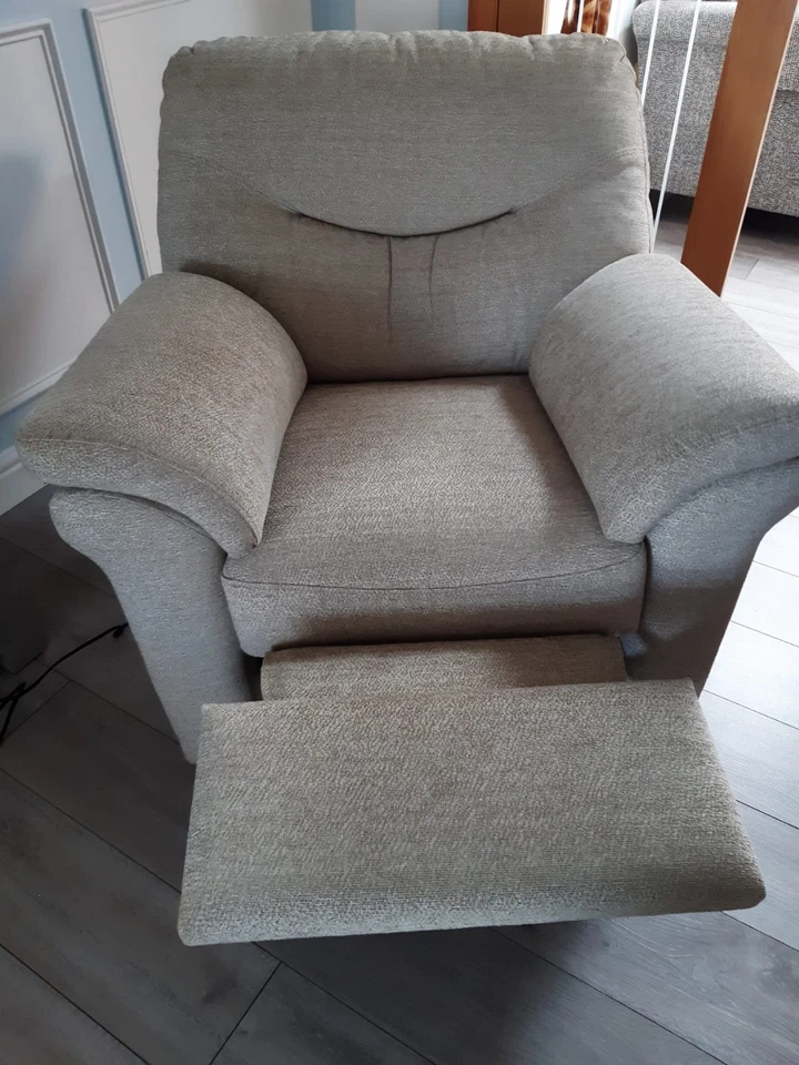 3-Piece Sofa Suite 3 Seats 2 Seats 1 Seat Electric Recliner - Image 4 of 4