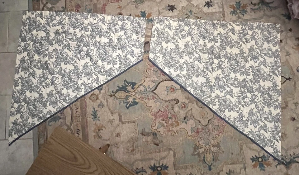 2 cenefas de ventana WAVERLY hogar jardín habitación AZUL Y BLANCO INODORO FLORAL Foto 2 de 4