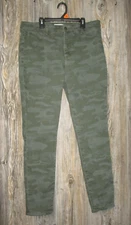 Social Standard by Sanctuary Pants 14 32 Green Camo High Rise Skinny 33.5x27.25