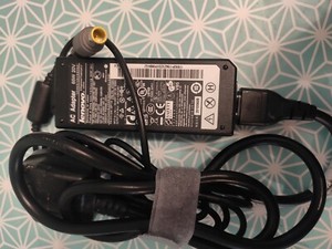 Lenovo Laptop Netzteil/Ladegerät 92P1154 20V 65W 3,25A