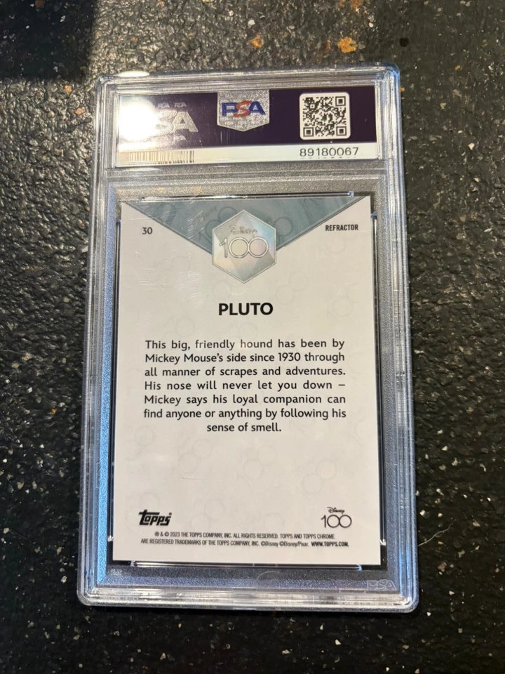 Disney Topps 2023 cromo Pluto #30 refractor de plata PSA 9 Foto 2 de 2