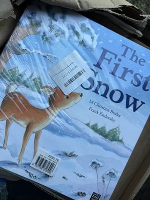 24 X Children s Books Winter Theme Job Lot Brand New