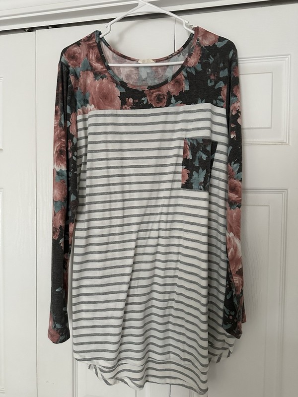 Be Stage Women’s Floral/Striped Long Sleeve Tunic Top Size 1X
