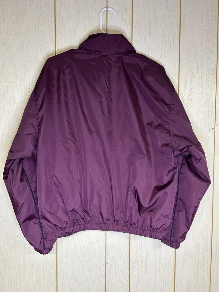 Chaqueta cortavientos Reebok vintage talla mediana color ciruela púrpura Foto 4 de 4