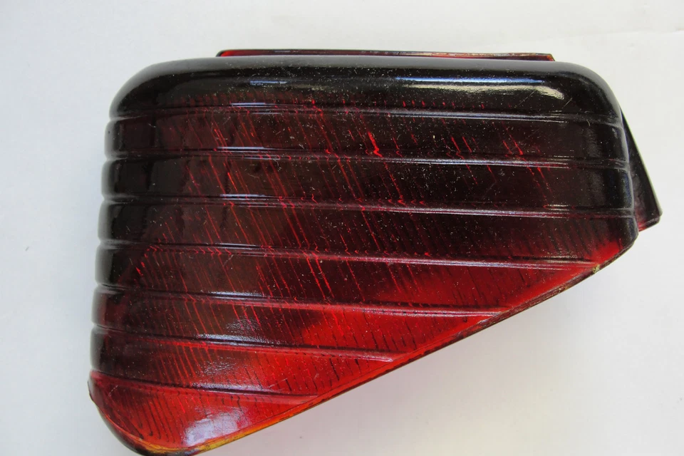 Dodge Deluxe Series D-19 1941 luz trasera derecha lámpara lente 903873 nuevo de lote original Foto 3 de 4