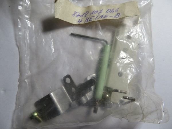 Junkers ZüNdelektrode Elektrodensatz 8718107066 0 Zr Zsr Zwr 18 24-4 Elektrode-image