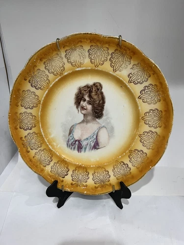 Vntg TST Royal Vitreous Wall Portrait Plate signed C Venori 9” Gibson girl style