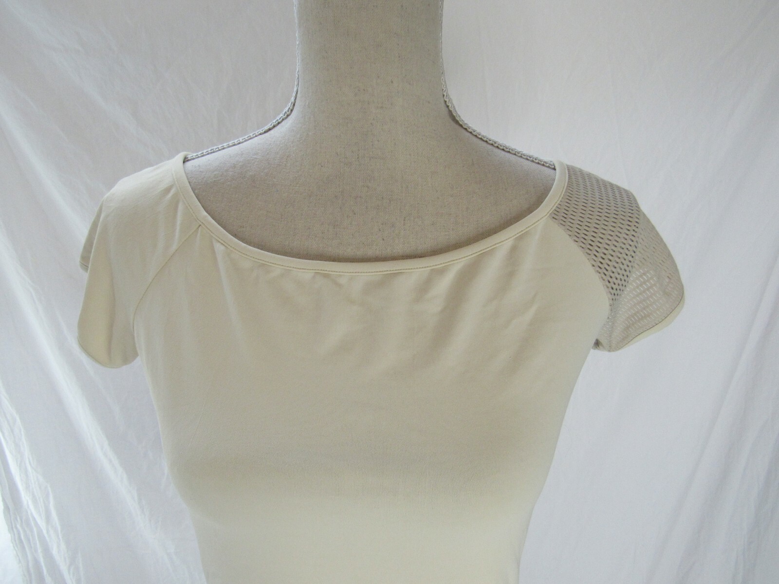 GF FERRE White Crop Top Size L - image 2