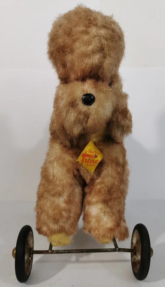 ANCIEN CANICHE SUR ROULETTE - CREATION TRENO YEUX EN VERRE - ANTIQUE STUFFED TOY - Photo 2/4