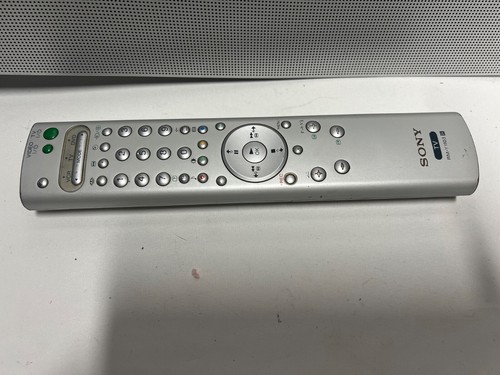 Sony KLV-23JR2 LCD Color TV Television 23” Silver With Remote No Stand - Picture 2 of 10