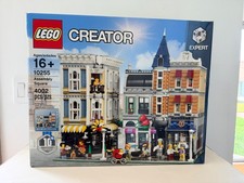 LEGO 10255 Creator Expert - Assembly Square Modular - New in Sealed Box