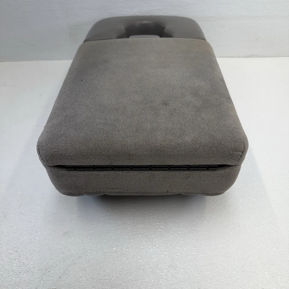 1997 - 2003 年福特 F150 中控台跳座扶手单杯托灰色原始设备制造商 — 第 3/4 张图片