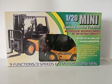 1/20 Scale Mini radio Control Forklift With Accessories Fk-318 Remote Controlled