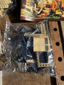 LEGO Indiana Jones: Indiana Jones and the Lost Tomb 7621 Box Open/set Complete