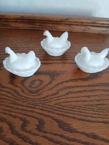 Vtg Westmoreland  Set  3 Hen On Nest White Milk Glass Salt Cellars 30s Opaque