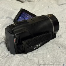 JVC Everio GZ-HM400 Camcorder Video Used with Slight Wear