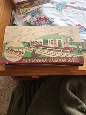 VTG Used Plasticville USA PASSENGER STATION KIT RS-8 IN BOX MISSING CHIMNEY TOP
